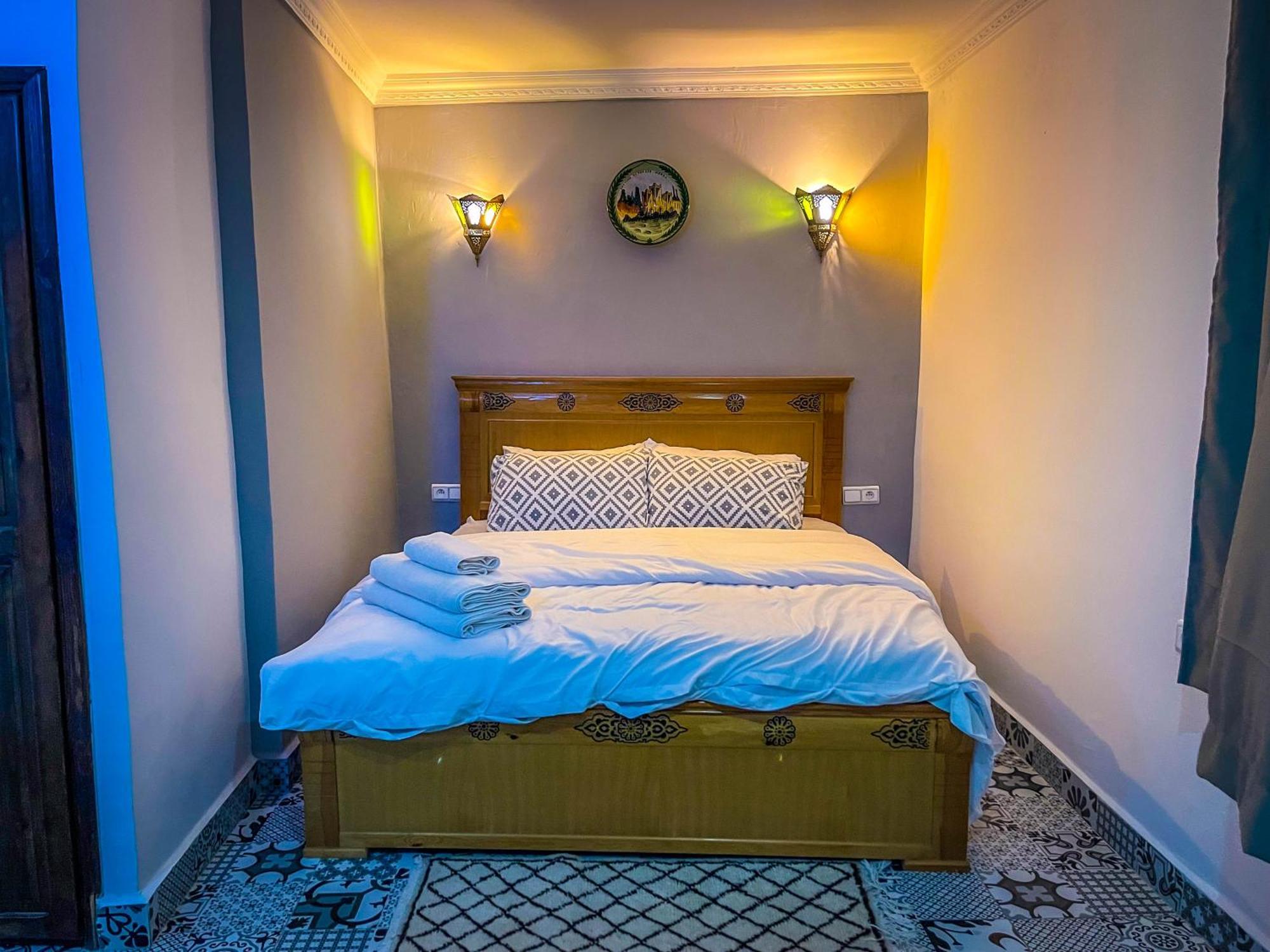 Dar Sharif Tanger Bed & Breakfast Екстериор снимка